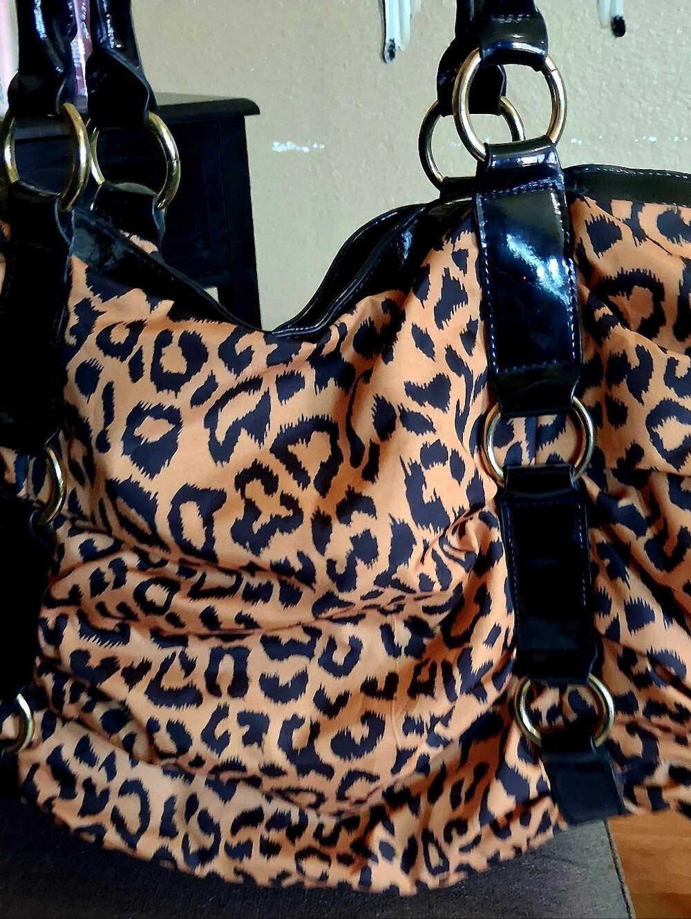 Beautiful In Brand New Excellant Condition Betsyville Lepard Print Tote Bag - Picture 2 of 3